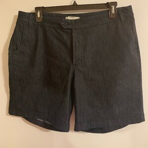 Size 18M riders by Lee denim shorts. Excellent condition